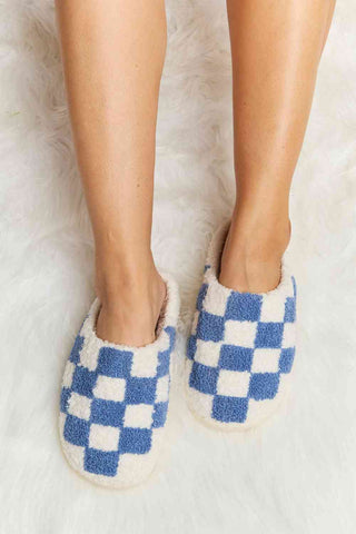 Checkered Print Plush Slide Slippers -  - Trendsi - MOD&SOUL